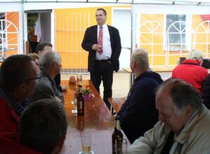 Jörg Lehmann eröffnet das Sommerfest